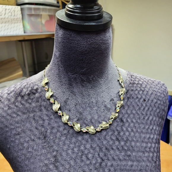 Jewelry - Beautiful Vintage Necklace From West Germany